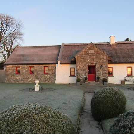 The Thatched Cottage B&B クラレガルウェイ エクステリア 写真