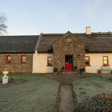 The Thatched Cottage B&B クラレガルウェイ エクステリア 写真